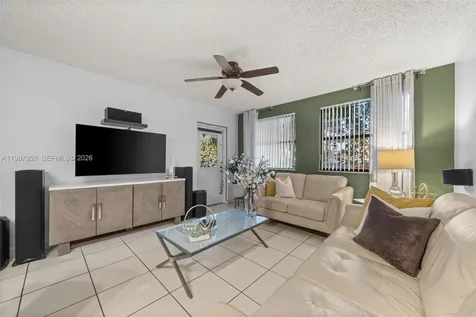 8120 Geneva Court Doral FL 33166