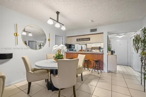 8120 Geneva Court Doral FL 33166