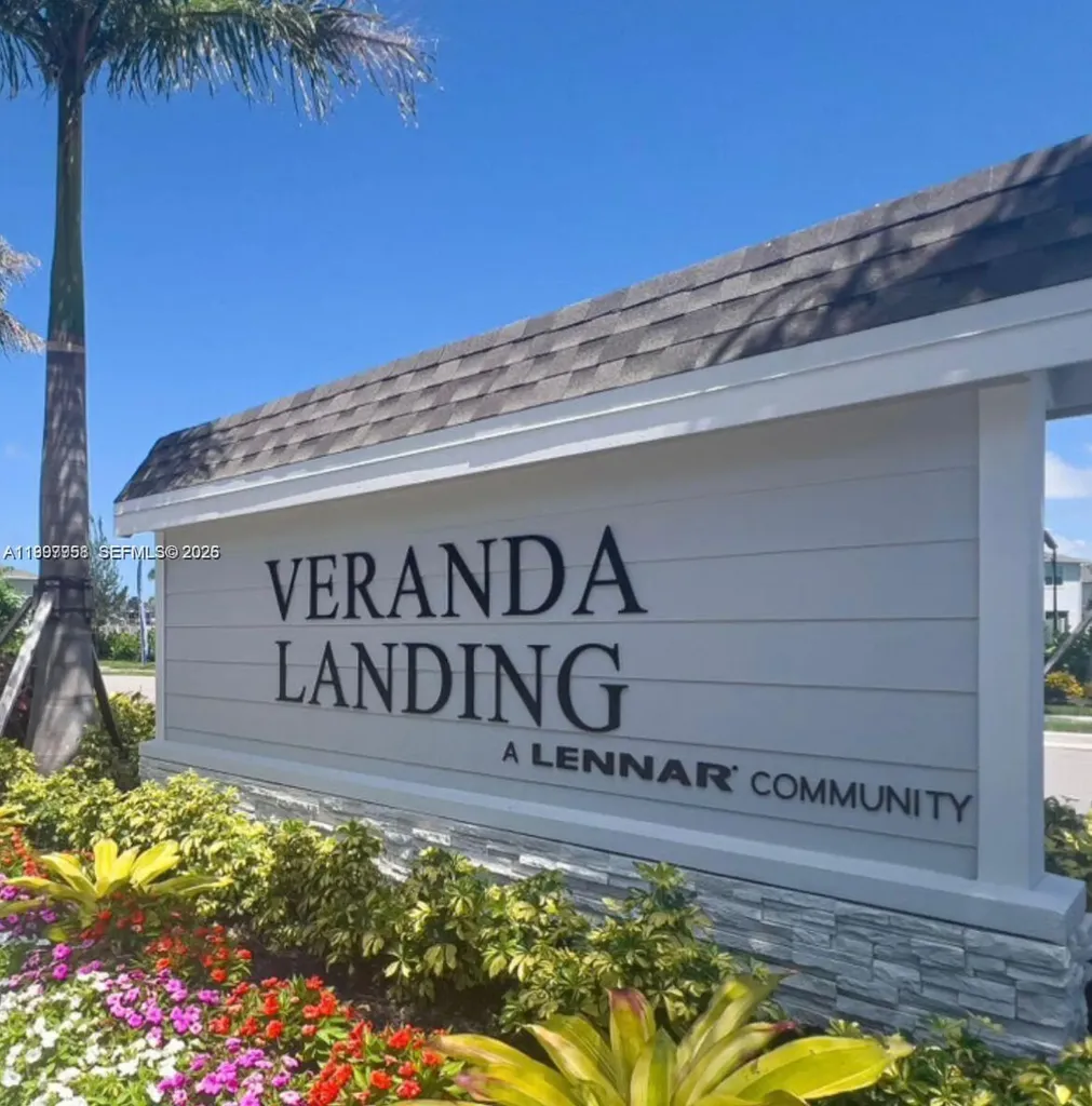 204 SE Woodbark Street Port St. Lucie FL 34984