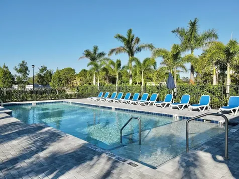 204 SE Woodbark Street Port St. Lucie FL 34984
