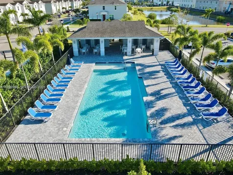 204 SE Woodbark Street Port St. Lucie FL 34984