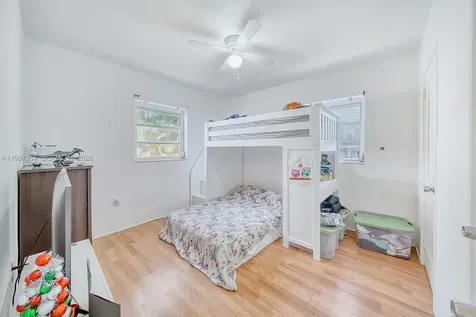 2171 SW 21st Street Miami FL 33145