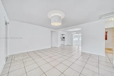 2171 SW 21st Street Miami FL 33145