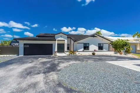 8611 SW 82nd Terrace Miami FL 33143