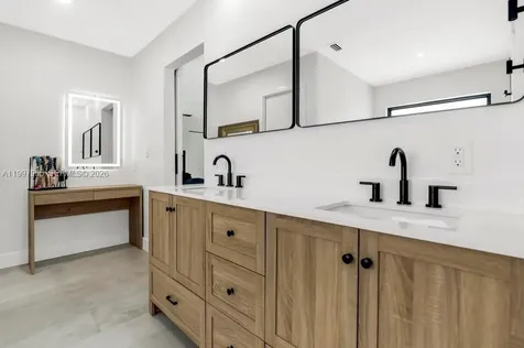8611 SW 82nd Terrace Miami FL 33143