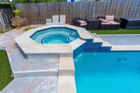 8611 SW 82nd Terrace Miami FL 33143