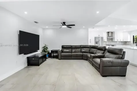 8611 SW 82nd Terrace Miami FL 33143