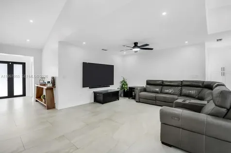 8611 SW 82nd Terrace Miami FL 33143