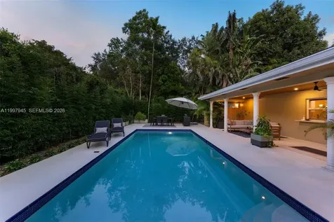 611 Santurce Avenue Coral Gables FL 33143