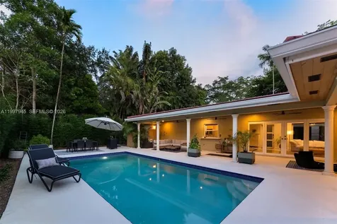 611 Santurce Avenue Coral Gables FL 33143