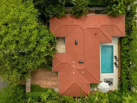611 Santurce Avenue Coral Gables FL 33143