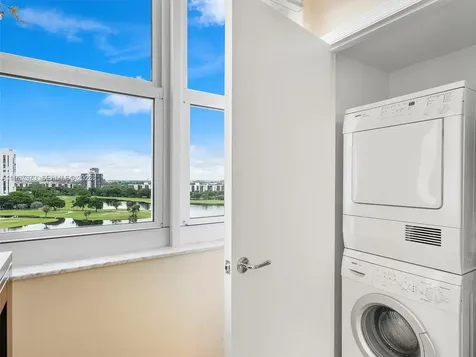 20000 E Country Club Drive Aventura FL 33180