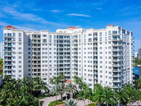 20000 E Country Club Drive Aventura FL 33180