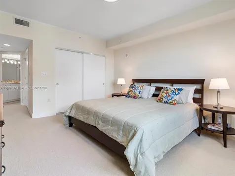 20000 E Country Club Drive Aventura FL 33180