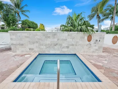 20000 E Country Club Drive Aventura FL 33180