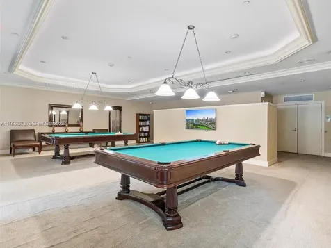 20000 E Country Club Drive Aventura FL 33180