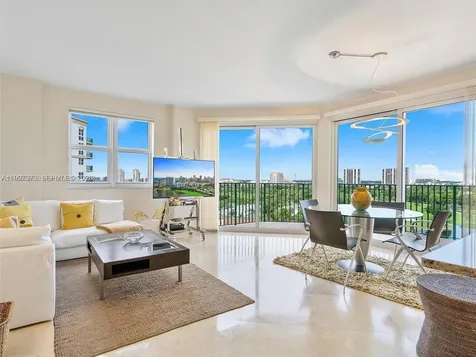20000 E Country Club Drive Aventura FL 33180