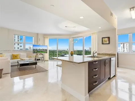 20000 E Country Club Drive Aventura FL 33180