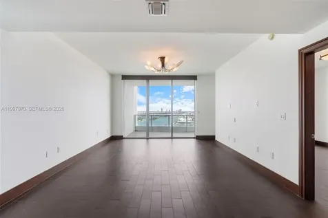 900 Biscayne Boulevard Miami FL 33132