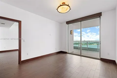 900 Biscayne Boulevard Miami FL 33132