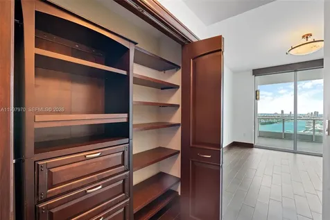 900 Biscayne Boulevard Miami FL 33132