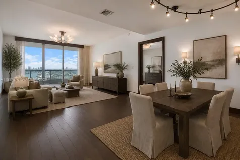 900 Biscayne Boulevard Miami FL 33132