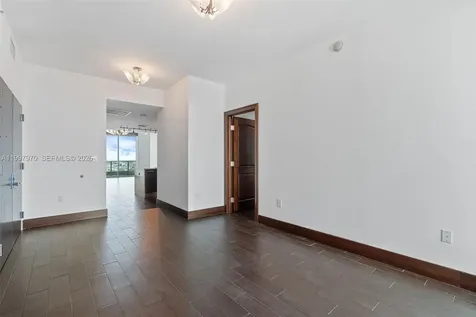 900 Biscayne Boulevard Miami FL 33132