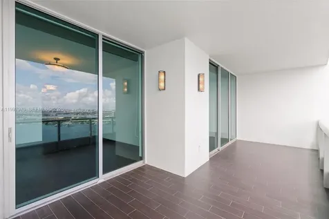900 Biscayne Boulevard Miami FL 33132