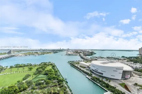 900 Biscayne Boulevard Miami FL 33132