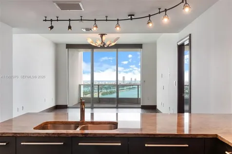 900 Biscayne Boulevard Miami FL 33132