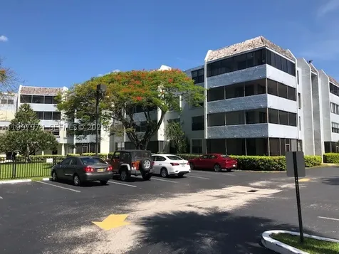 10854 N Kendall Drive Miami FL 33176