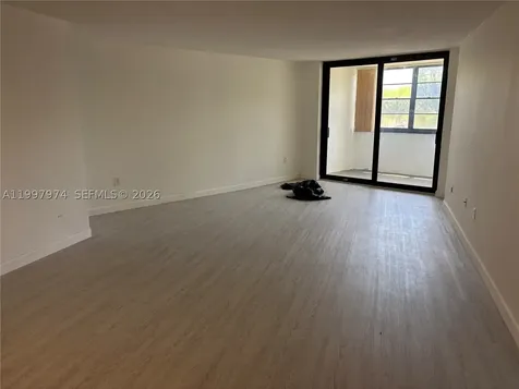 10854 N Kendall Drive Miami FL 33176