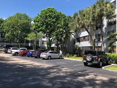 10854 N Kendall Drive Miami FL 33176