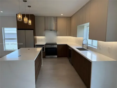 3431 NW 14th Terrace Miami FL 33125