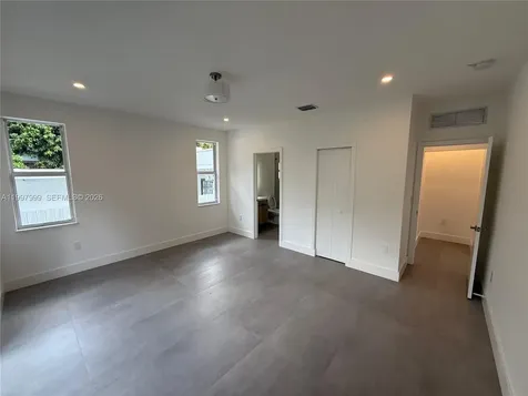 3431 NW 14th Terrace Miami FL 33125