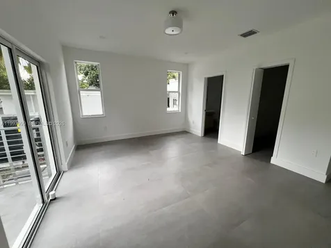 3431 NW 14th Terrace Miami FL 33125