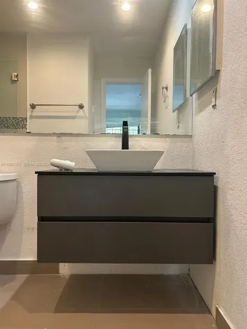 907 NE 199th Street Miami FL 33179