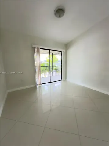 907 NE 199th Street Miami FL 33179