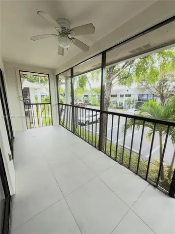 907 NE 199th Street Miami FL 33179