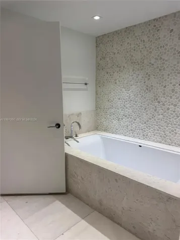 17121 Collins Avenue Sunny Isles Beach FL 33160