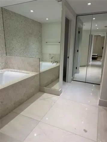 17121 Collins Avenue Sunny Isles Beach FL 33160