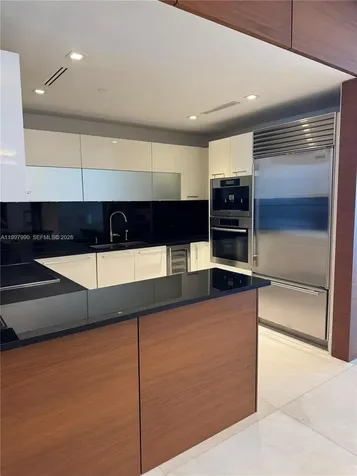 17121 Collins Avenue Sunny Isles Beach FL 33160