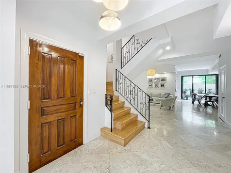 201 Crandon Boulevard Key Biscayne FL 33149