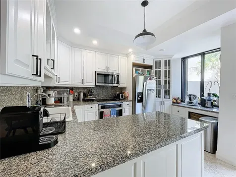 201 Crandon Boulevard Key Biscayne FL 33149