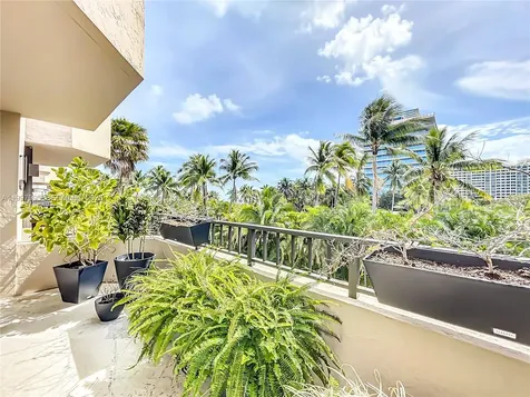 201 Crandon Boulevard Key Biscayne FL 33149