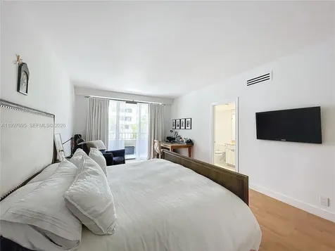 201 Crandon Boulevard Key Biscayne FL 33149