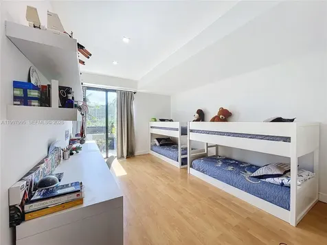 201 Crandon Boulevard Key Biscayne FL 33149
