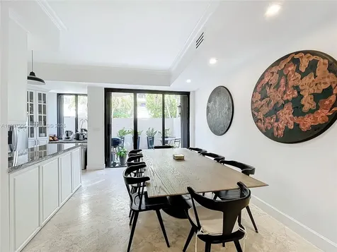 201 Crandon Boulevard Key Biscayne FL 33149