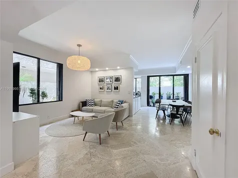 201 Crandon Boulevard Key Biscayne FL 33149