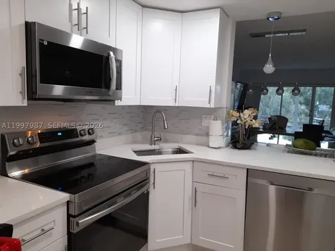 1541 S Ocean Boulevard Lauderdale By The Sea FL 33062